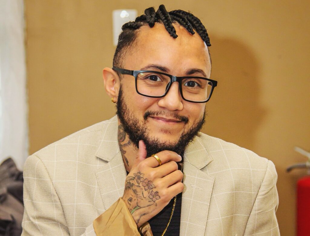 EducaTransforma: Projeto criado por homem trans oferece capacitação gratuita e mentoria para empregabilidade de pessoas trans